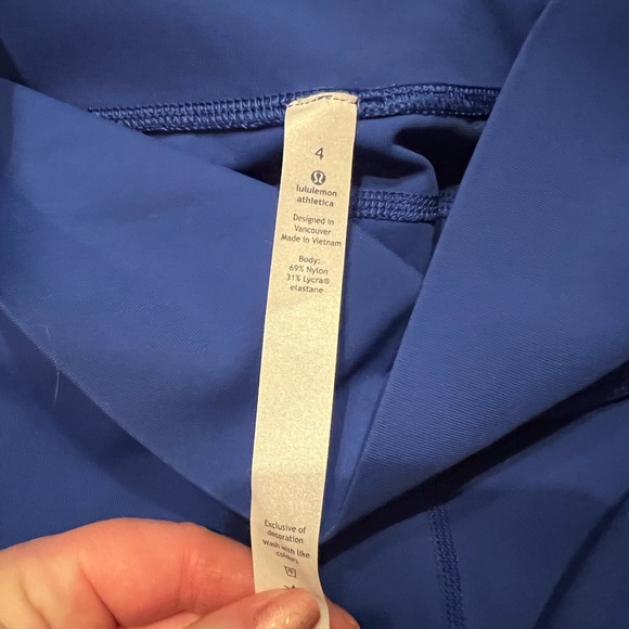 Lululemon SeaWheeze “Chase Me” Crop 4 - Picture 6 of 8